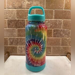 Swig Life Tie-Dye Insulated Water Bottle